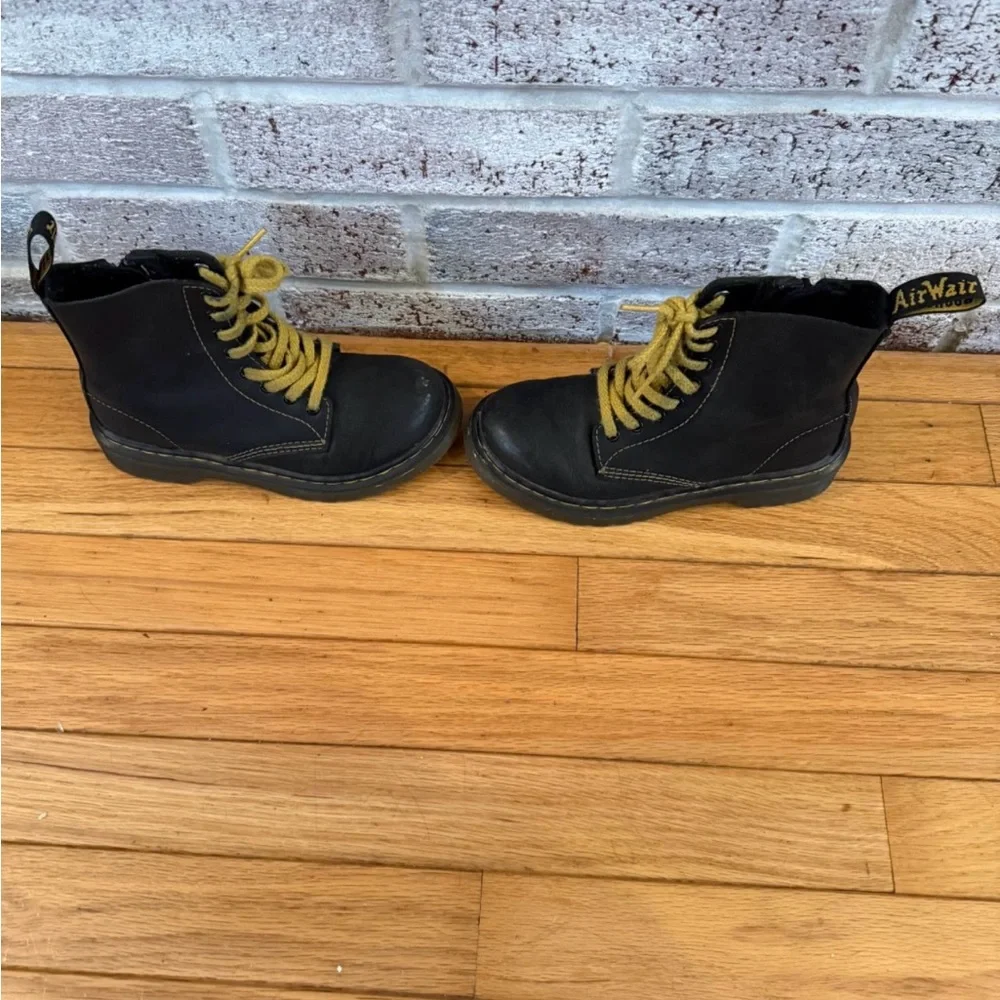 Dr. Martens classic dr